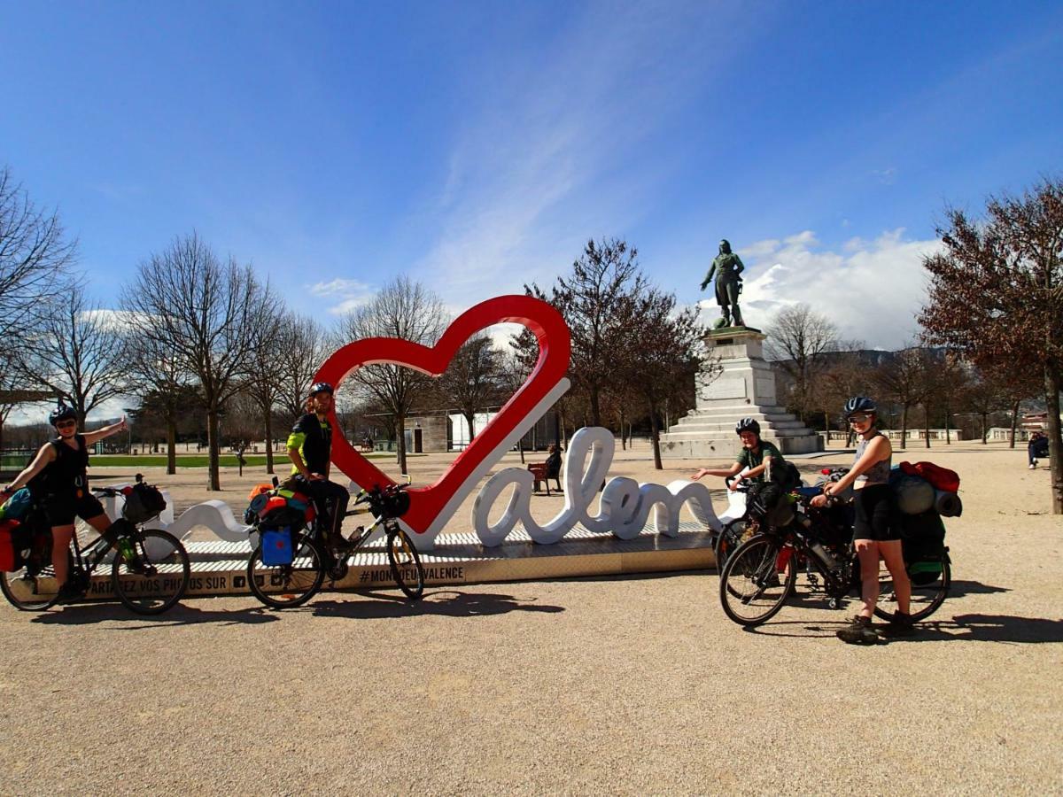 Velo Gite Valence Valence  Exterior photo